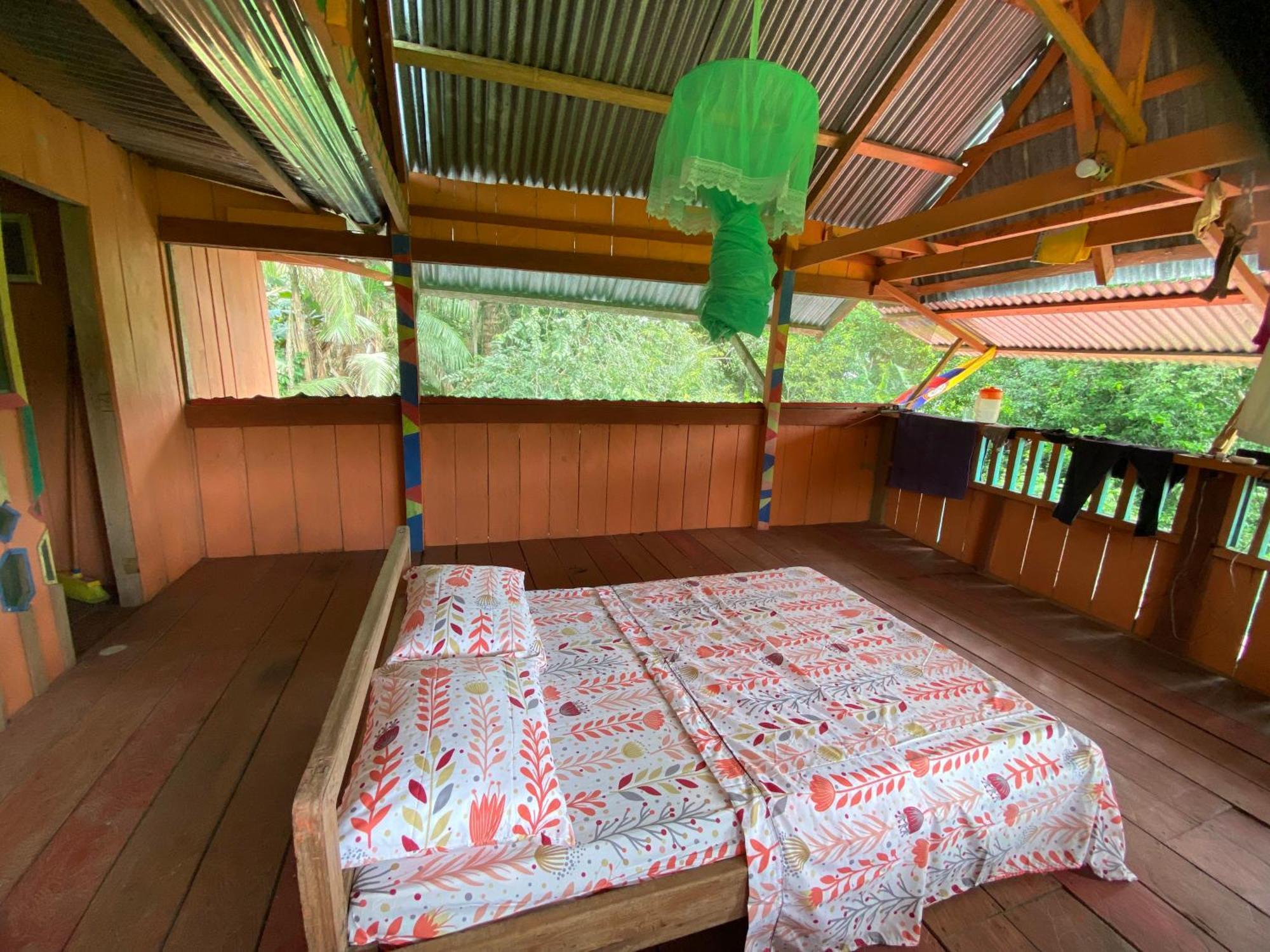 Hostal Buho Amazonas Tours 莱蒂西亚 外观 照片