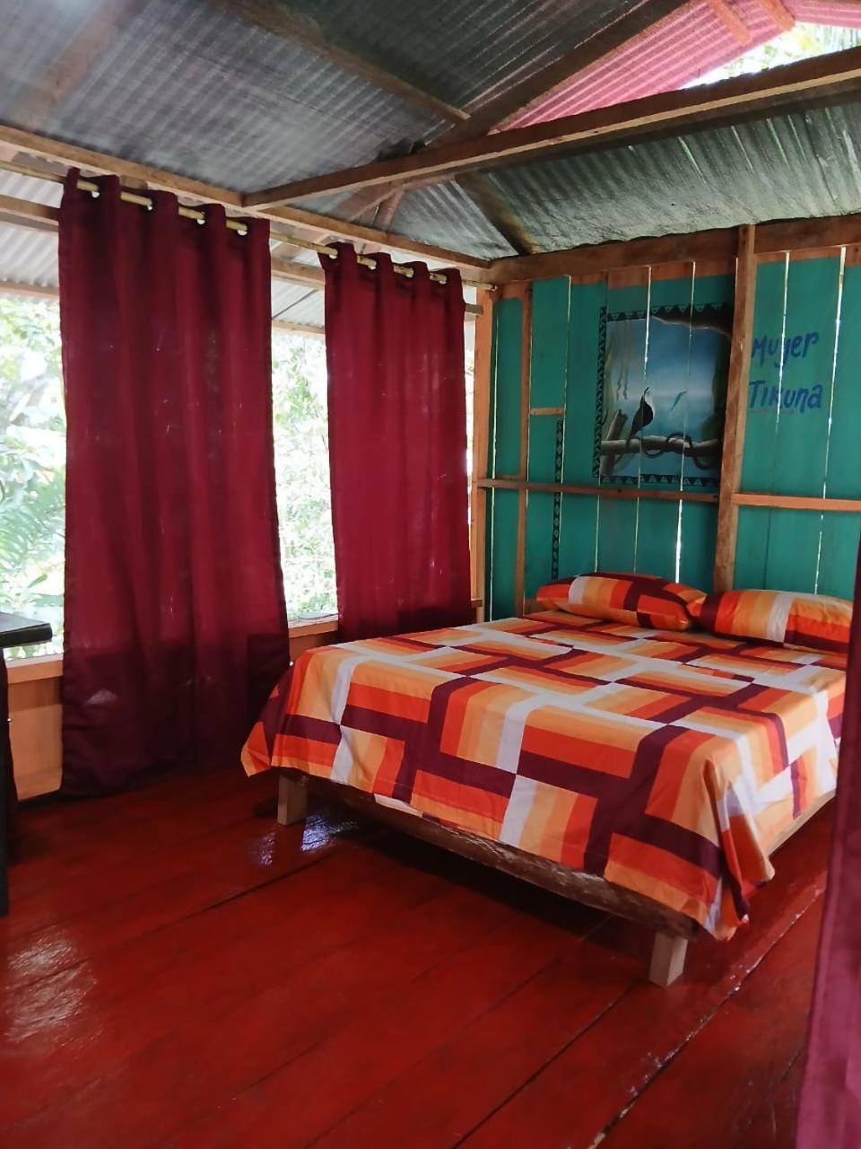 Hostal Buho Amazonas Tours 莱蒂西亚 外观 照片